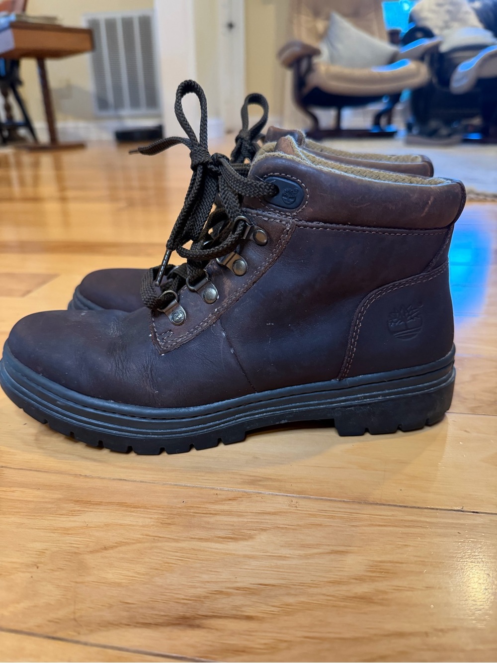Timberland Women’s 8M Brown Leather Lace-Up Hiking Ankle Boots Chukka
